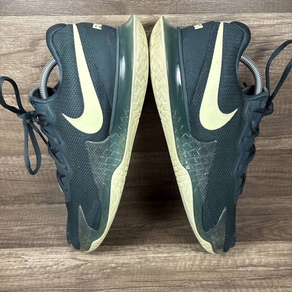 Nike Court Zoom Vapor Cage 4 Rafa Tennis Green Mens Size 11.5 DD1579-301 Sneaker